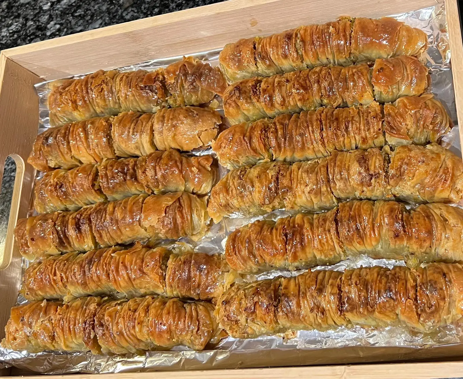 Börek-Rollen aus dem Ofen
