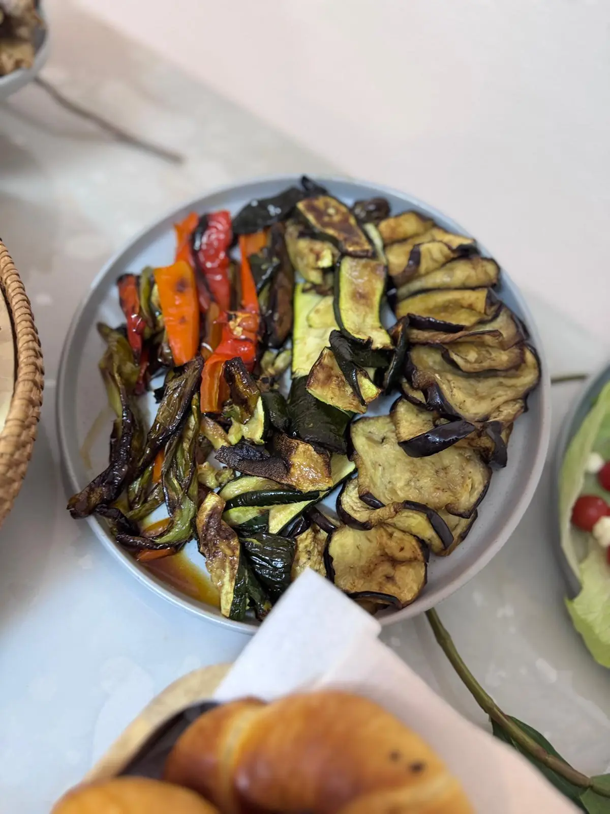 Grillgemüse mit Peperoni und Aubergine